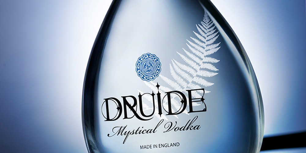 Druide伏特加酒品牌标志设计与瓶瓶型设计包装设计1