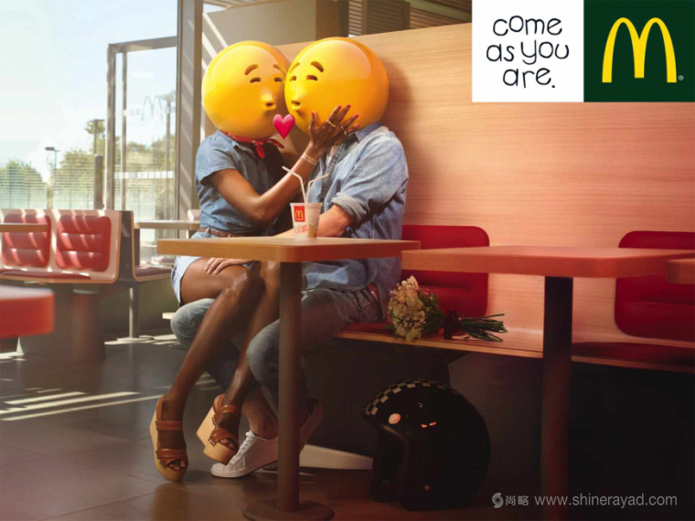 麦当劳黄色玩偶平面创意广告设计作品之情侣篇