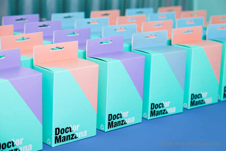 DOCTOR MANZANA 手机配件配饰产品包装设计-上海包装设计公司收藏1