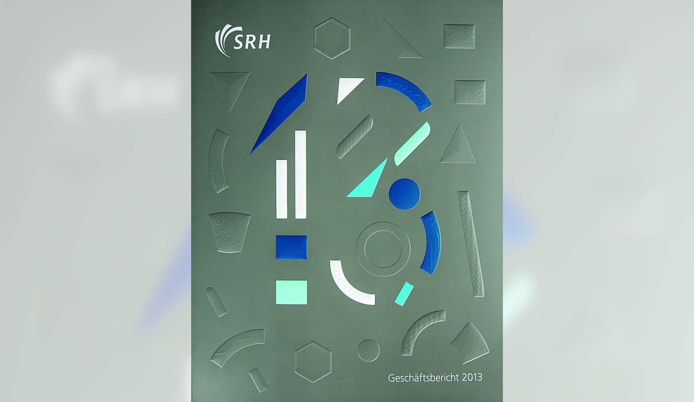 上海画册设计公司尚略广告分享SRH控股2013年度报告画册设计。SRH控股2013年度报告用具体实例来交流教育和医疗保健提供者的生命和价值，创意设计集成了智能手机中常使用的熟悉的象形文字。