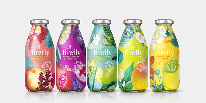 Firefly带有翅膀的饮料包装设计，配上带状线“活化植物”强化健康特性