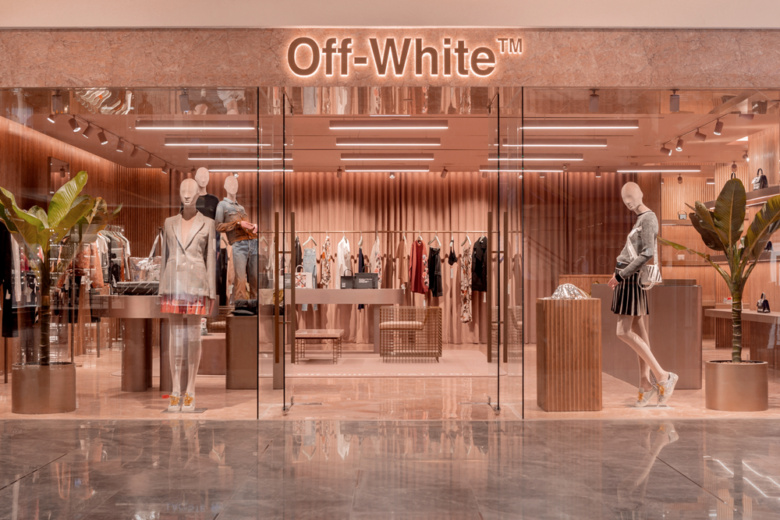 Off-White精品女装服饰店铺空间设计，洋溢粉红色女性气息