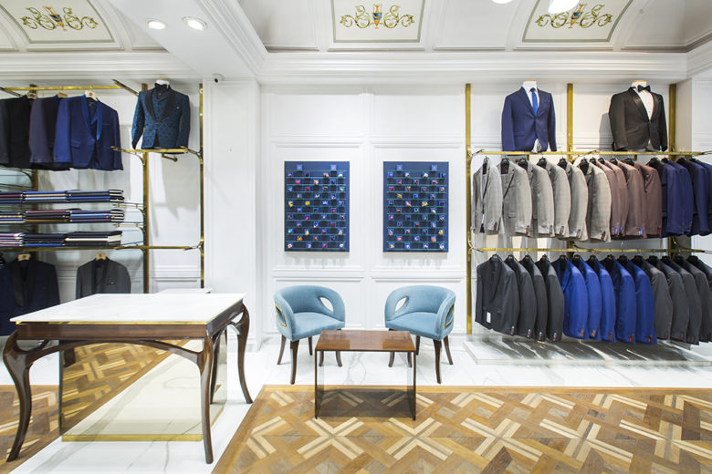 The Good Suit Co 男士服饰店铺空间设计,奢华与温馨的新蓝色古典主义