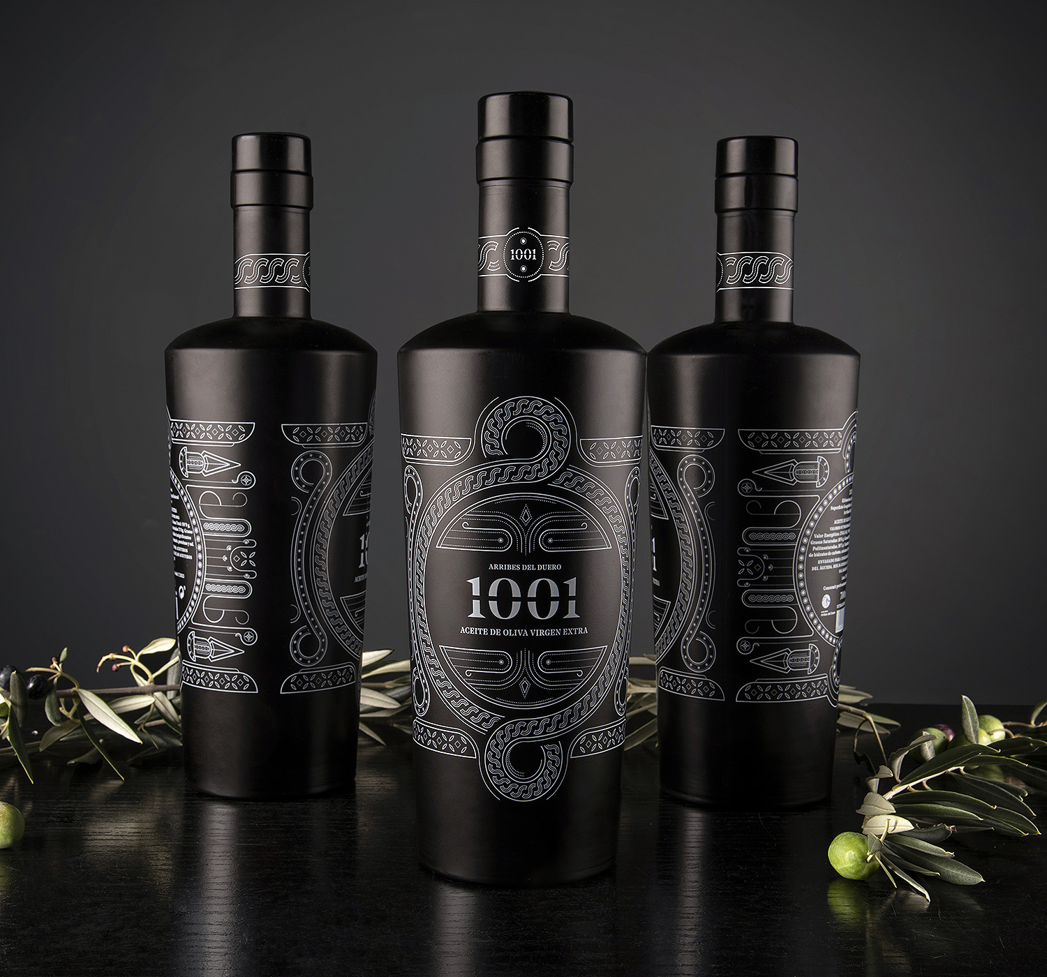1001生态橄榄油包装设计“线条插画”黑色瓶子