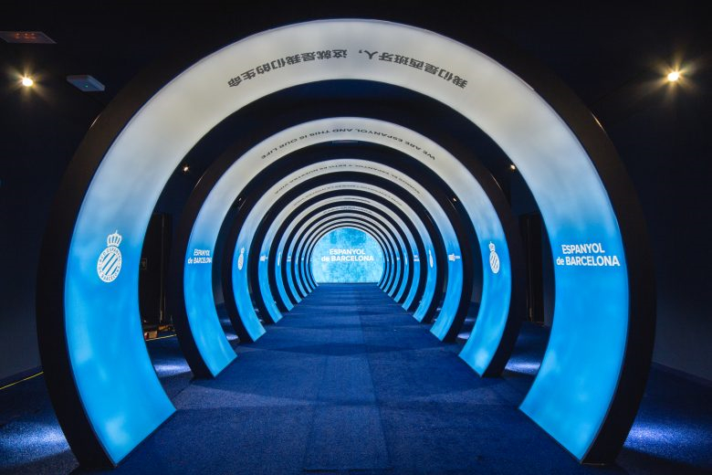 西班牙皇家马德里球队”时光隧道“球员入场通道设计