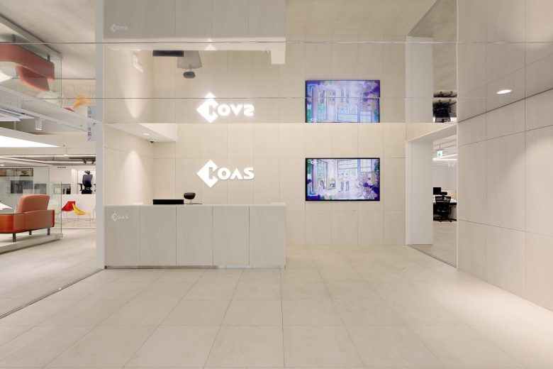 鼓励新想法和品牌沉浸感的 Koas 办公家具陈列空间设计