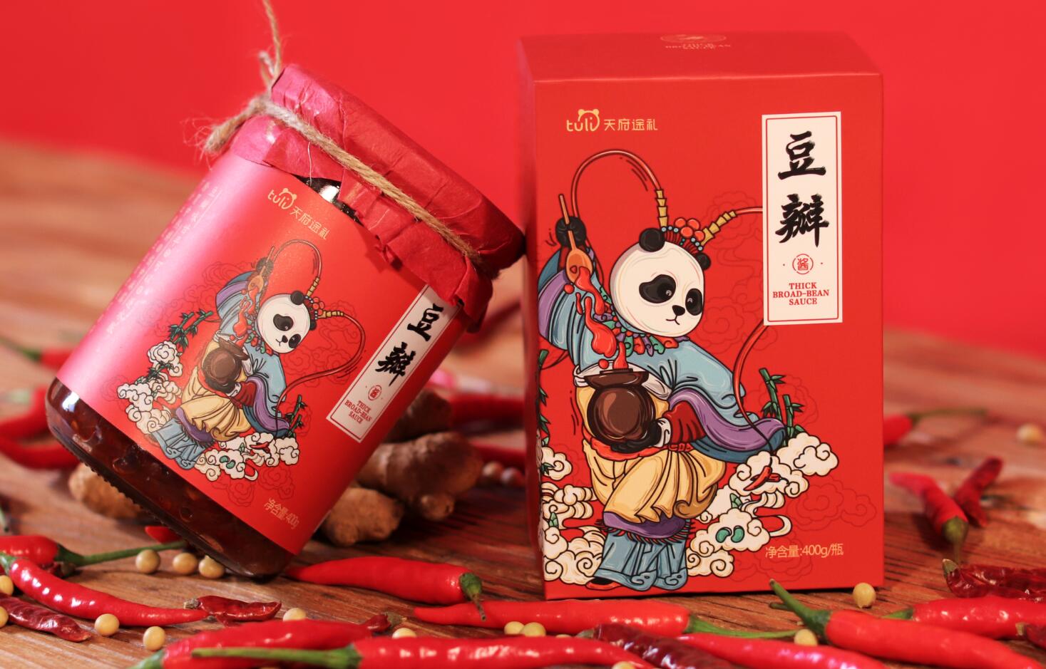 尚略原创优秀食品包装设计案例-天府途礼豆瓣酱辣酱包装设计“熊猫川剧插画”