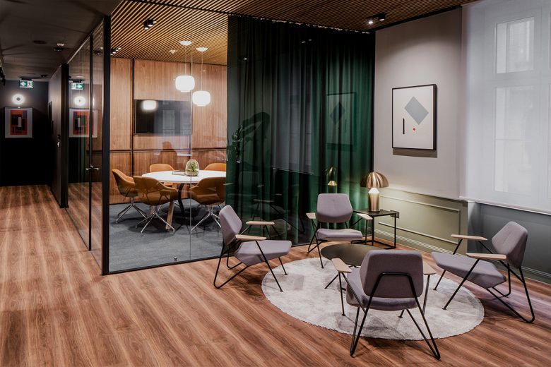 肯特银行理财营业厅空间设计，更开放更友好的理财沟通氛围