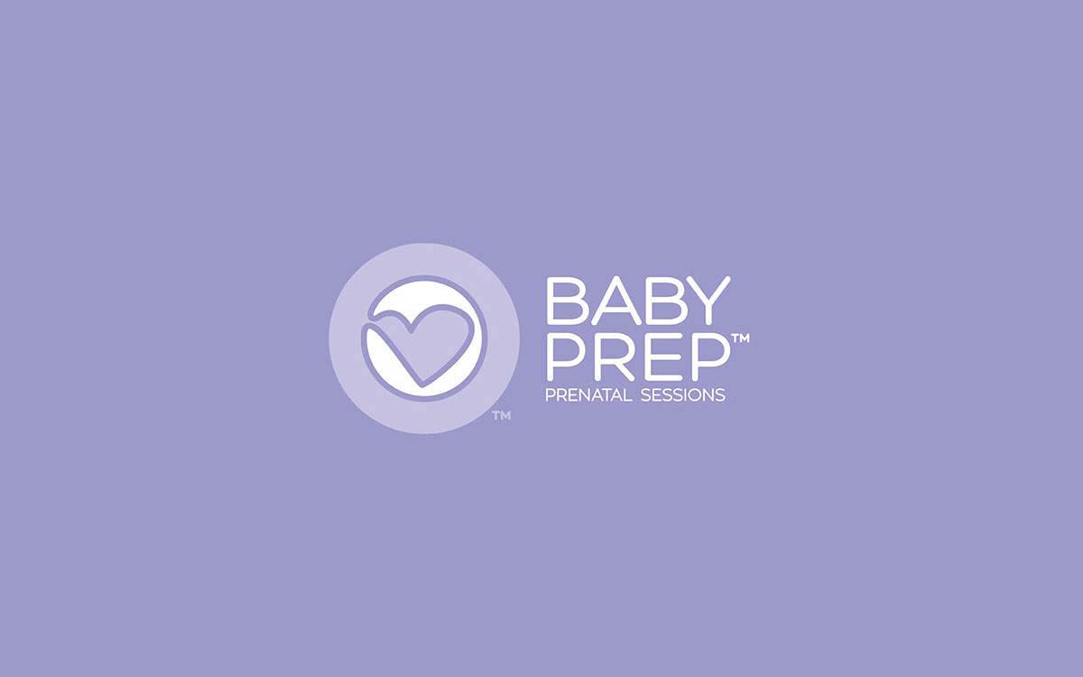 Baby Prep 孕妇产前医疗教育品牌形象logo设计“心+子宫内婴儿+孕妇”