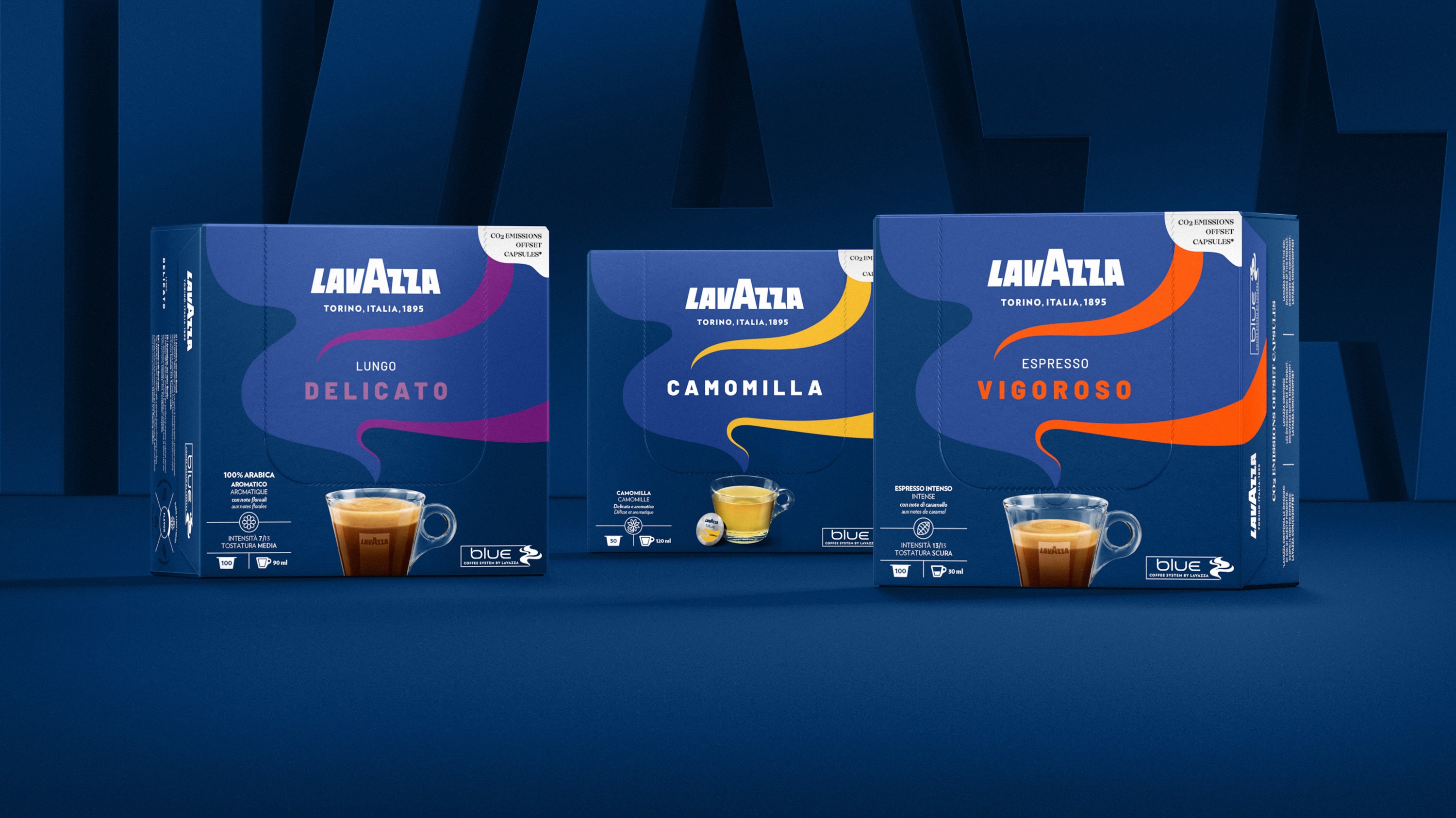 Lavazza Blue 胶囊咖啡包装设计,海军蓝加多层次香气元素